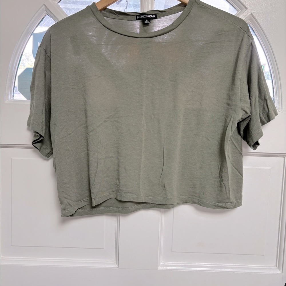 Fashion Nova top size L